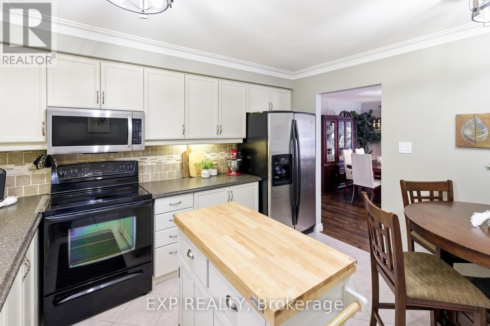 32 Bird Crescent, Ajax, Ontario  L1S 5B9 - Photo 13 - E12800626