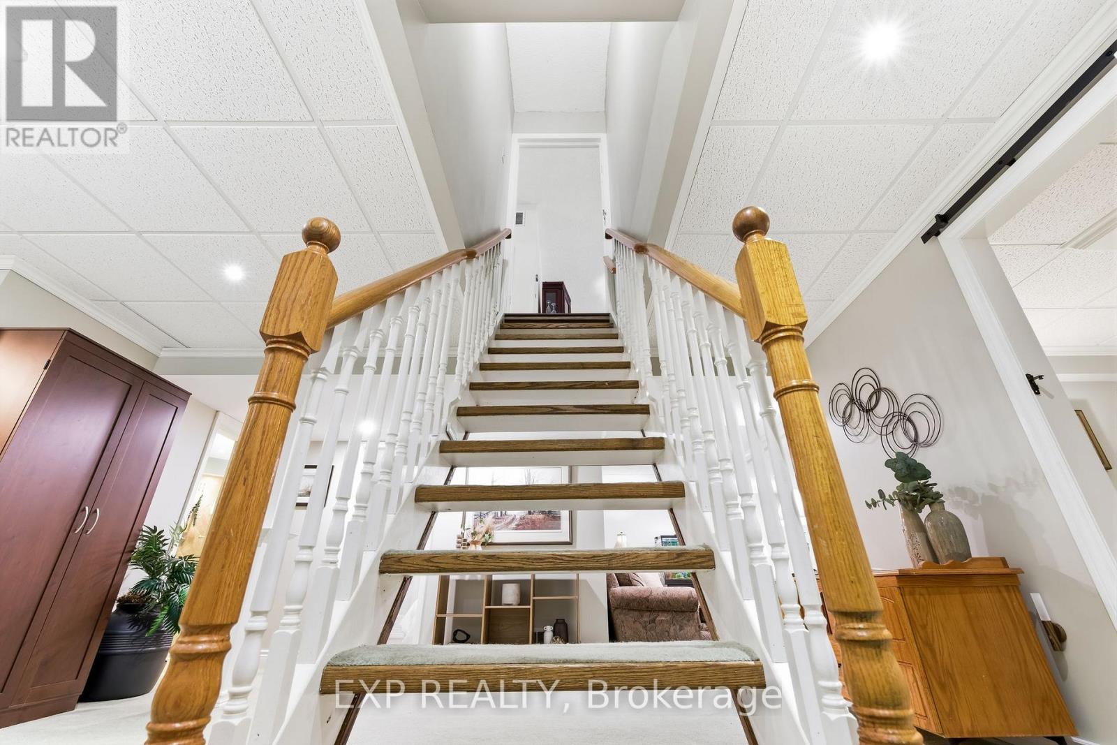 32 Bird Crescent, Ajax, Ontario  L1S 5B9 - Photo 25 - E12800626