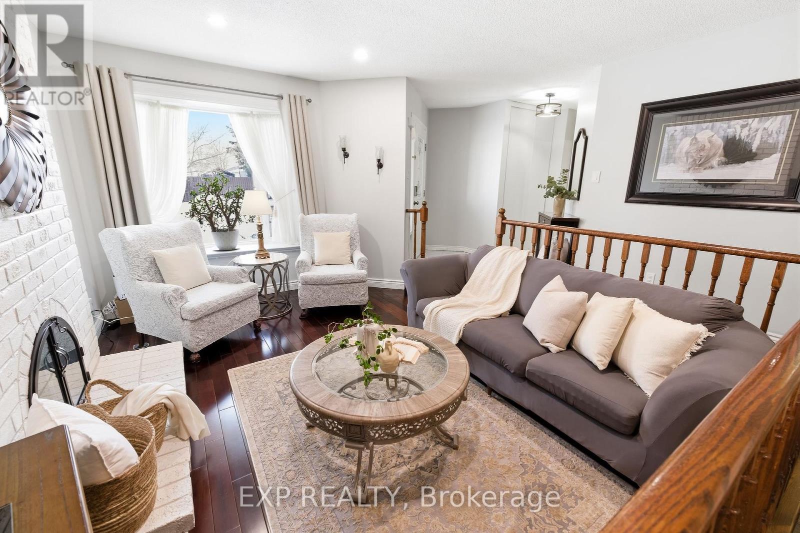 32 Bird Crescent, Ajax, Ontario  L1S 5B9 - Photo 7 - E12800626