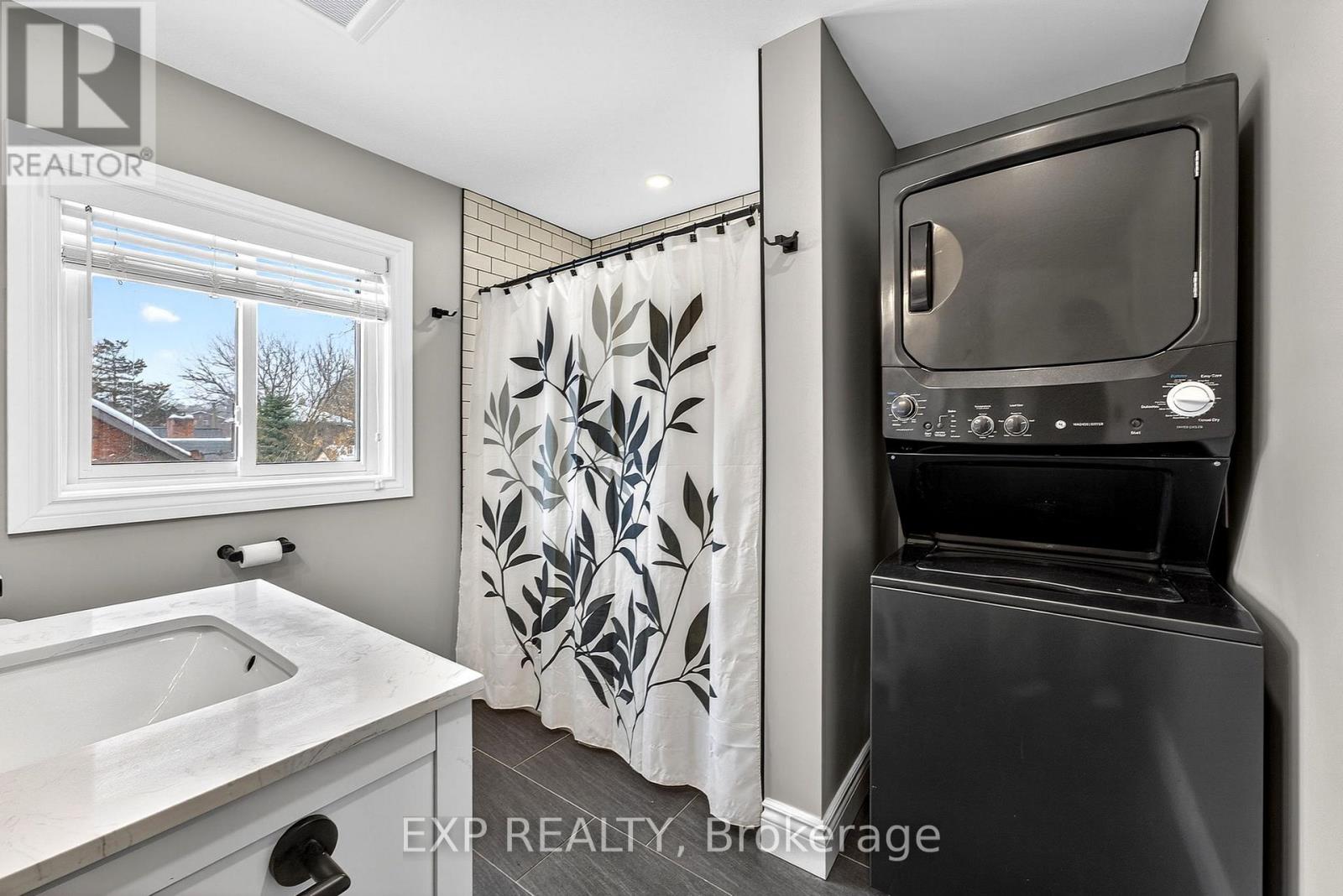 266 Bleecker Avenue, Belleville (Belleville Ward), Ontario  K8N 3V4 - Photo 19 - X12800634