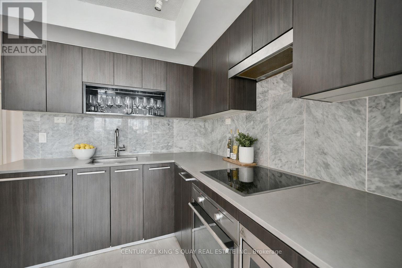 510 - 70 Queens Wharf Road, Toronto, Ontario  M5V 0J2 - Photo 4 - C12799670