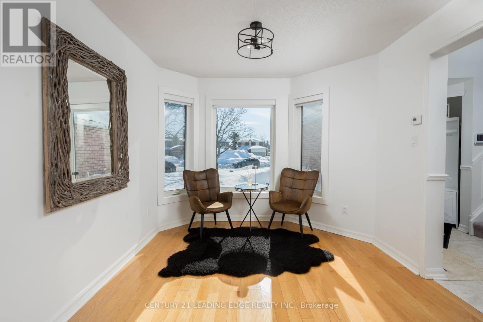 13 Gordon Court, Barrie, Ontario  L4N 7A4 - Photo 4 - S12793570