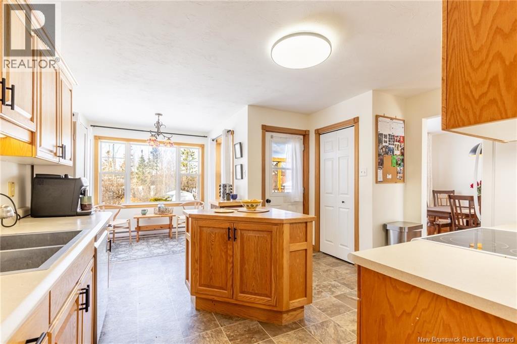 135 Goodine Street, Fredericton, New Brunswick E3B 7J7 - Photo 10 - NB133516