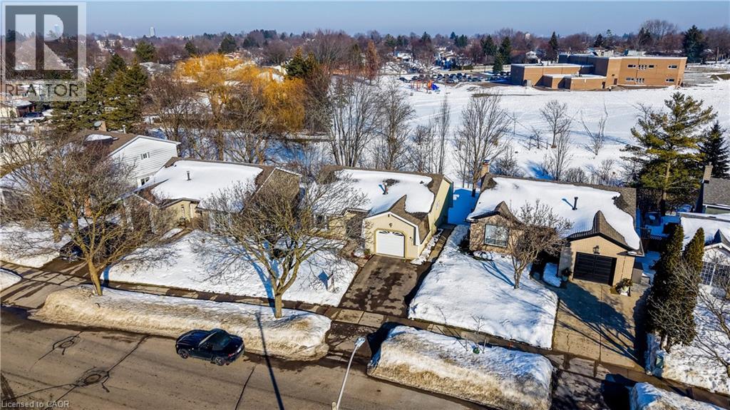 20 Royal Orchard Drive, Kitchener, Ontario  N2N 1J6 - Photo 3 - 40805192