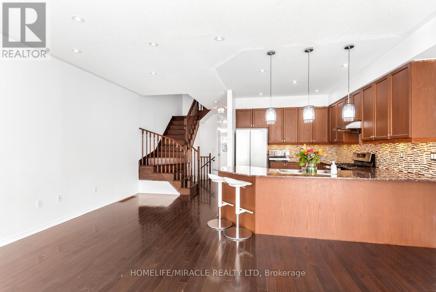 58 - 745 Farmstead Drive, Milton, Ontario  L9T 8B2 - Photo 15 - W12582494