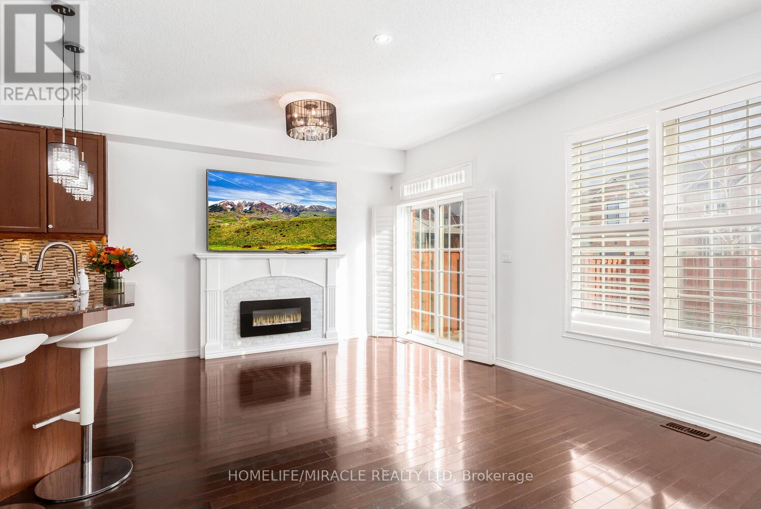 58 - 745 Farmstead Drive, Milton, Ontario  L9T 8B2 - Photo 10 - W12582494