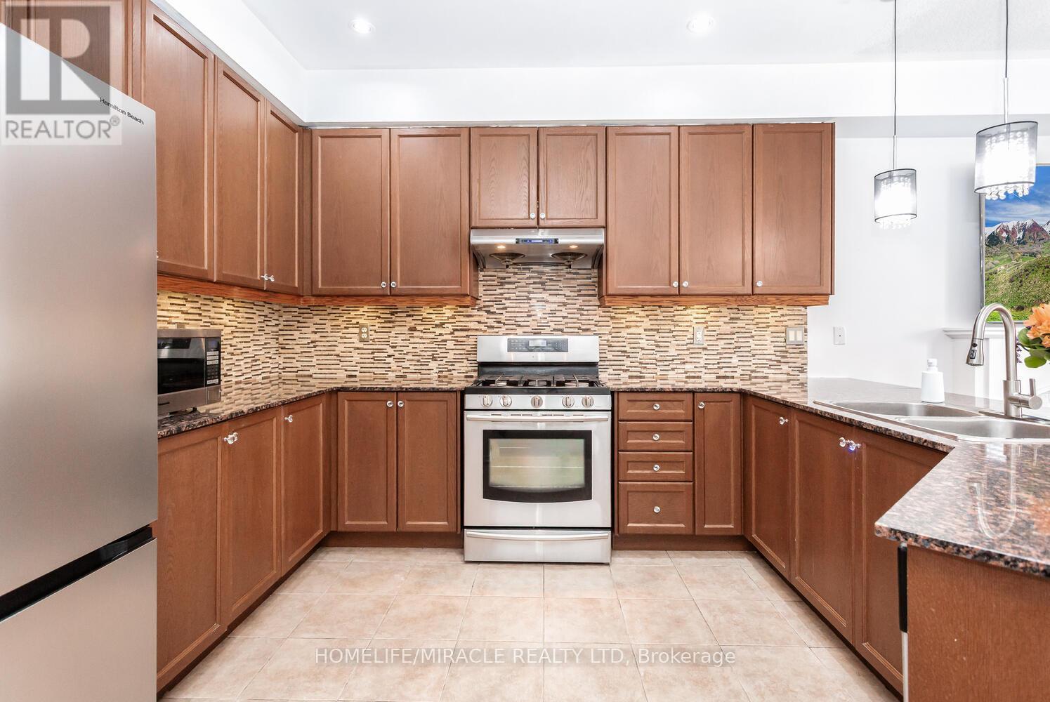 58 - 745 Farmstead Drive, Milton, Ontario  L9T 8B2 - Photo 21 - W12582494