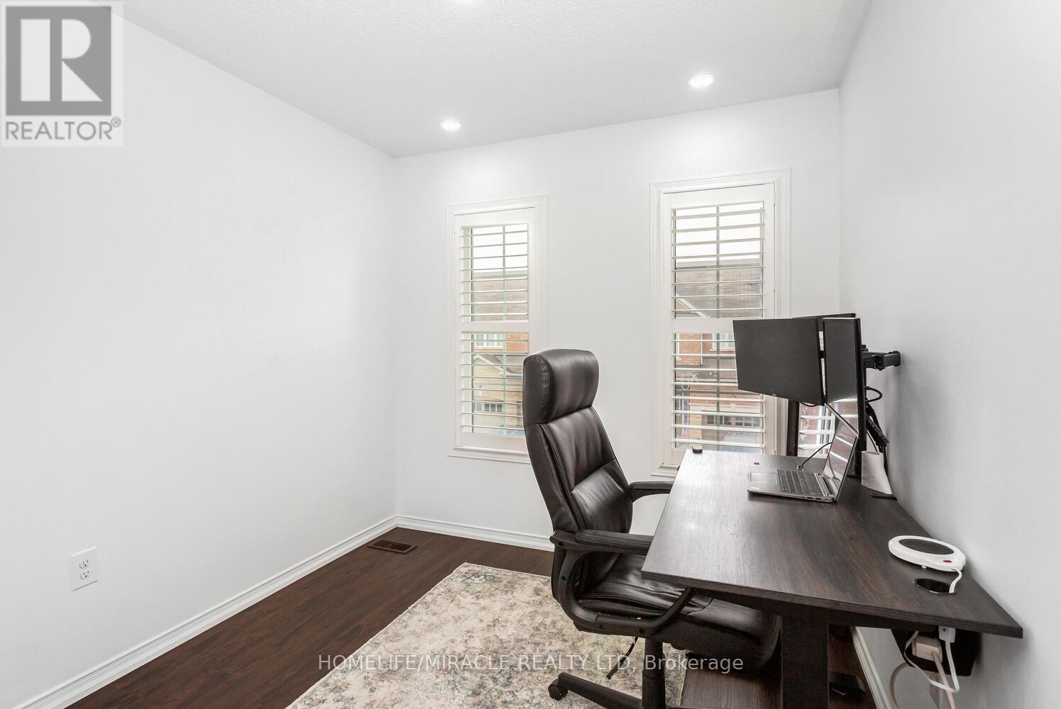 58 - 745 Farmstead Drive, Milton, Ontario  L9T 8B2 - Photo 32 - W12582494