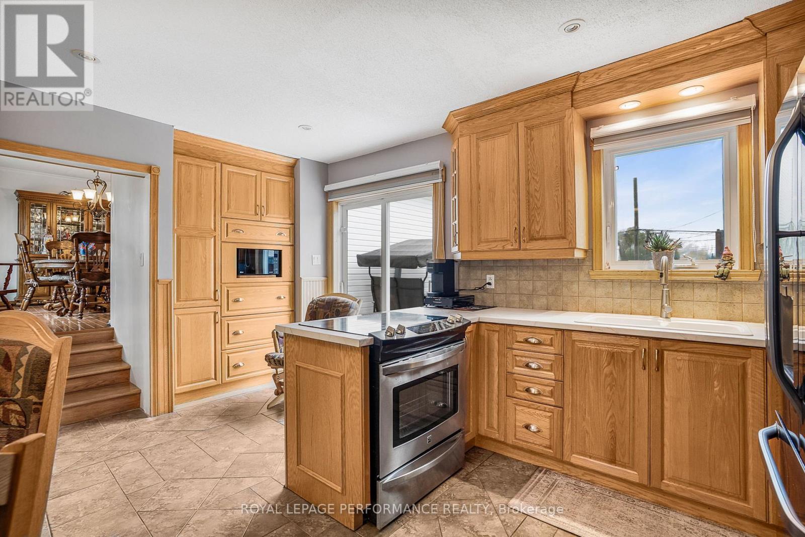 421-423 Garneau Street, Hawkesbury, Ontario  K6A 1M6 - Photo 4 - X12800604