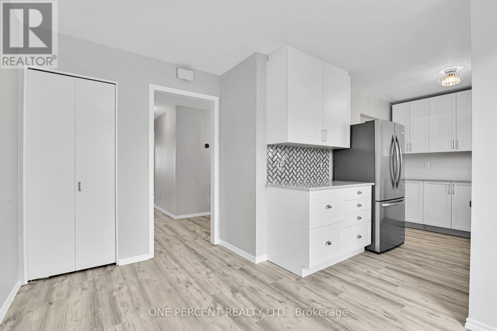 1511 Fisher Avenue, Ottawa, Ontario  K2C 3M8 - Photo 13 - X12800640