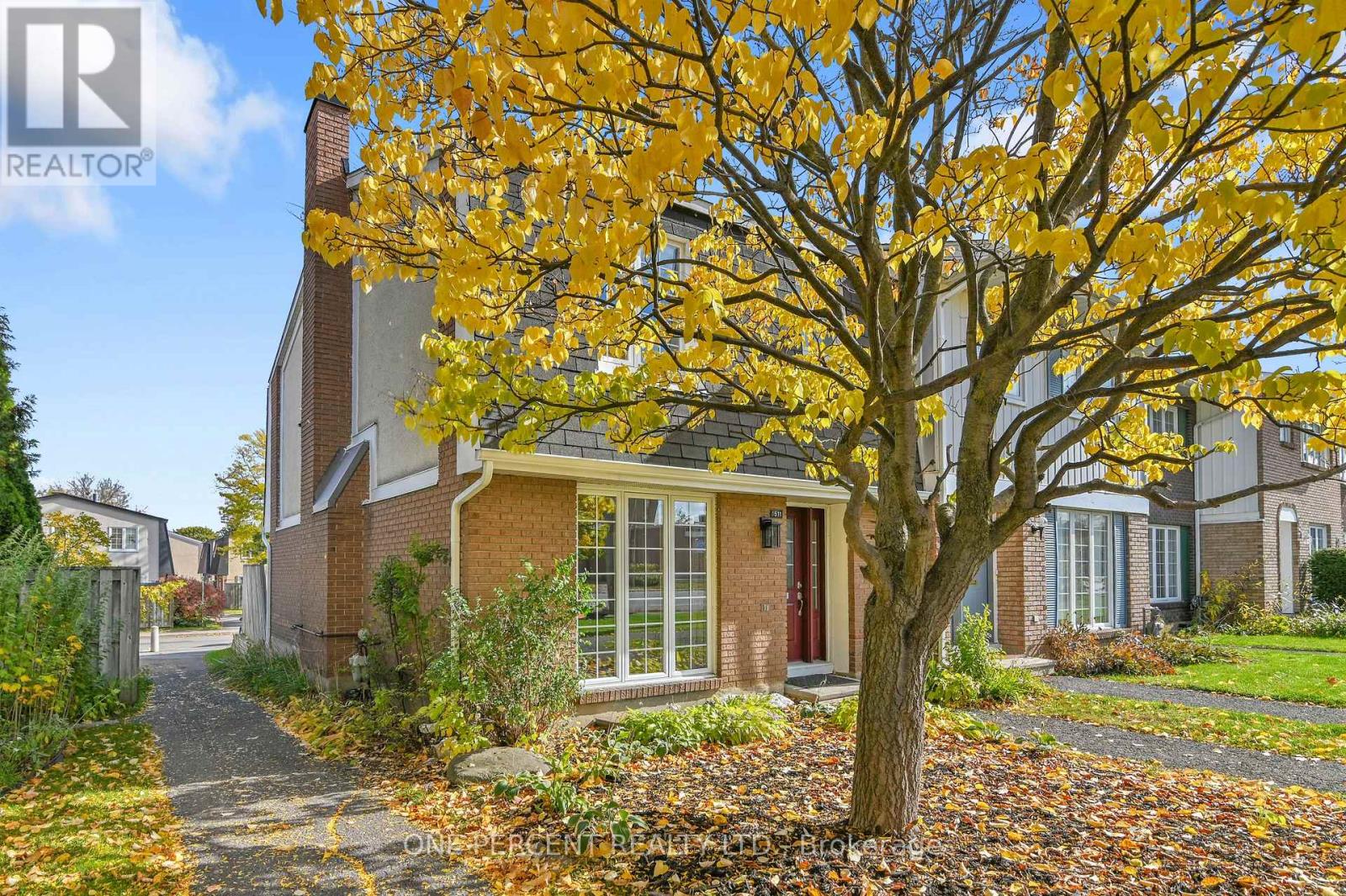 1511 Fisher Avenue, Ottawa, Ontario  K2C 3M8 - Photo 3 - X12800640