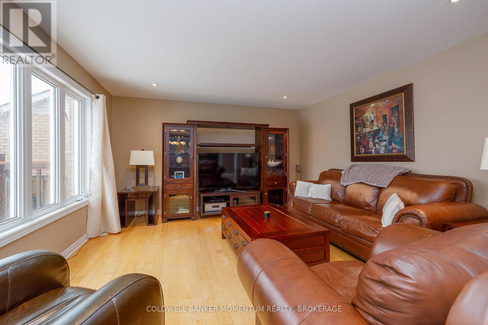 6838 Courtney Crescent, Niagara Falls, Ontario  L2H 0A3 - Photo 18 - X12800594