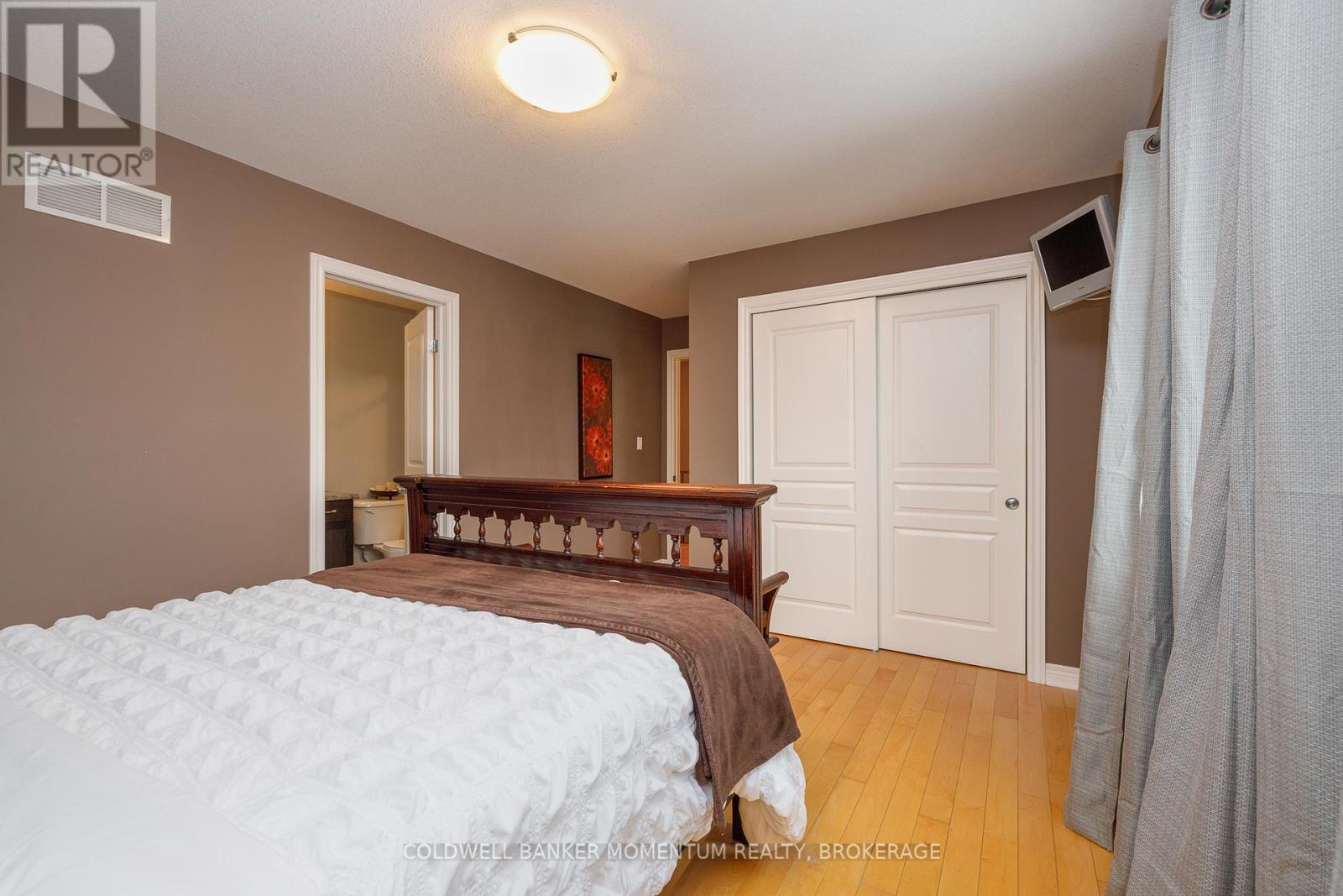 6838 Courtney Crescent, Niagara Falls, Ontario  L2H 0A3 - Photo 30 - X12800594