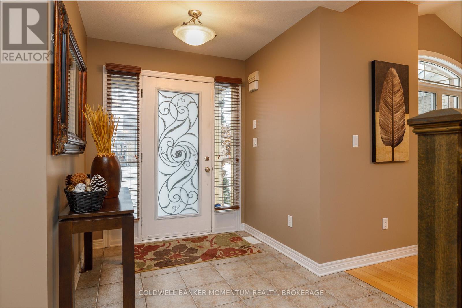 6838 Courtney Crescent, Niagara Falls, Ontario  L2H 0A3 - Photo 5 - X12800594