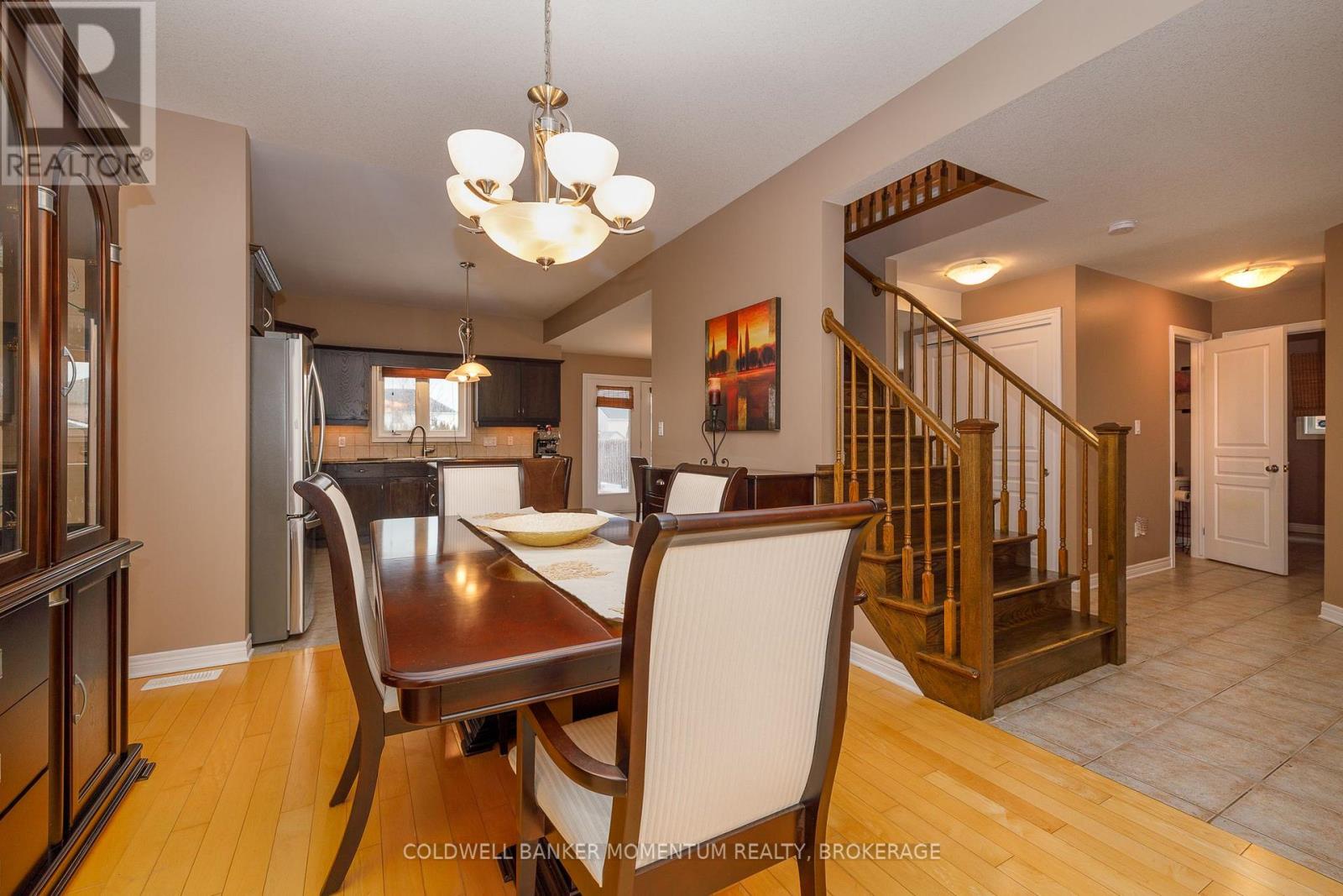 6838 Courtney Crescent, Niagara Falls, Ontario  L2H 0A3 - Photo 7 - X12800594