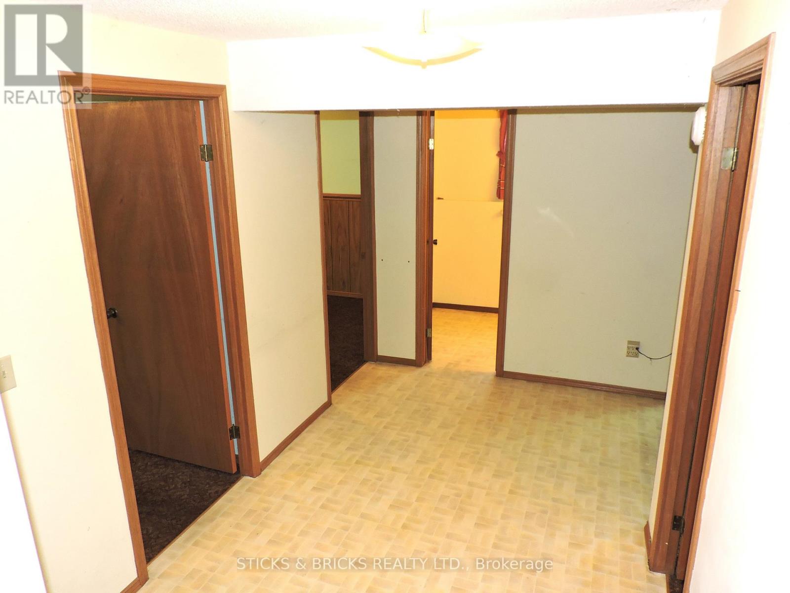 7740 Chorozy Street, Niagara Falls, Ontario  L2H 2N9 - Photo 19 - X12800650