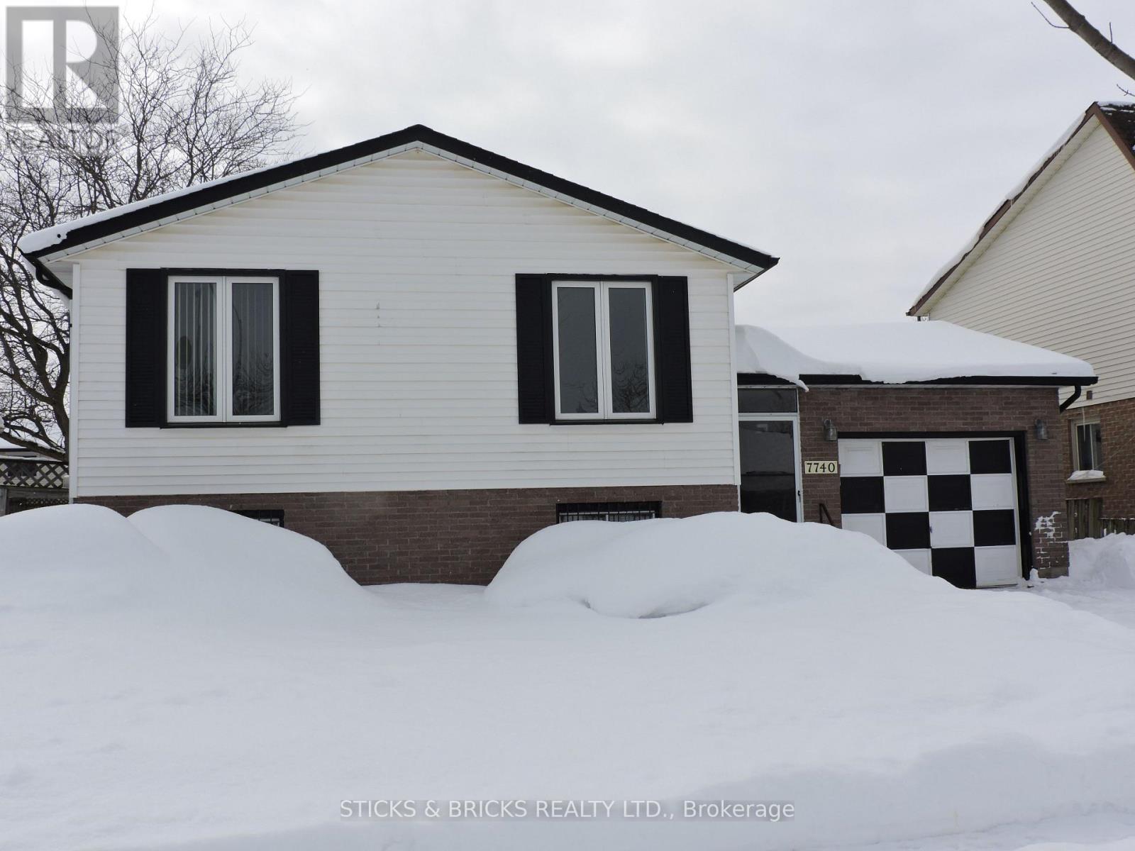 7740 Chorozy Street, Niagara Falls, Ontario  L2H 2N9 - Photo 2 - X12800650