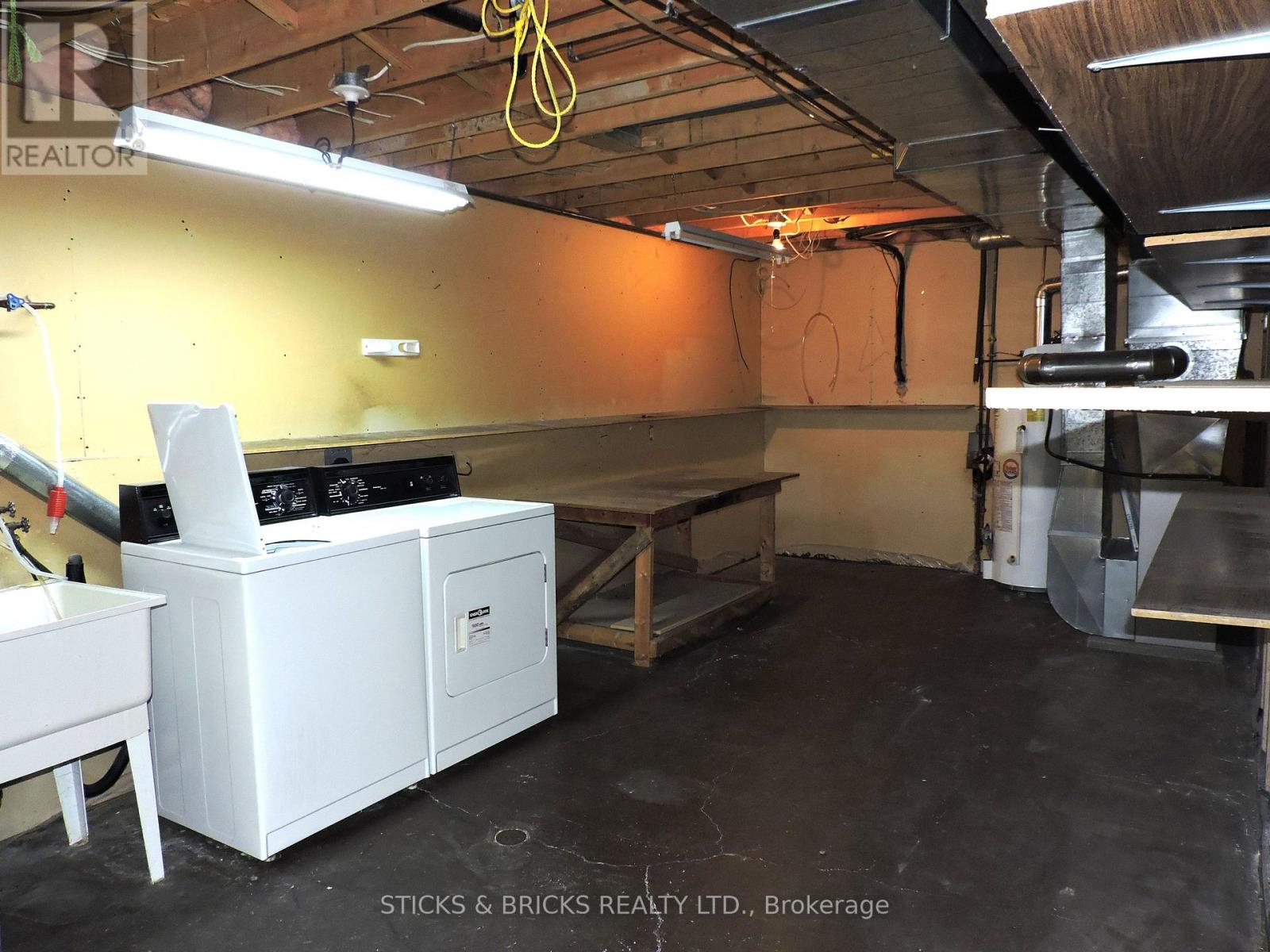 7740 Chorozy Street, Niagara Falls, Ontario  L2H 2N9 - Photo 25 - X12800650