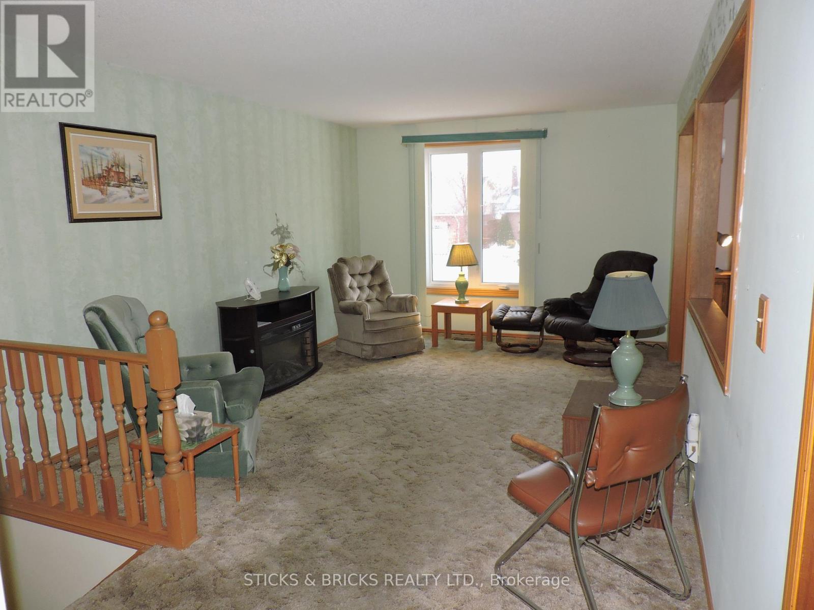 7740 Chorozy Street, Niagara Falls, Ontario  L2H 2N9 - Photo 3 - X12800650