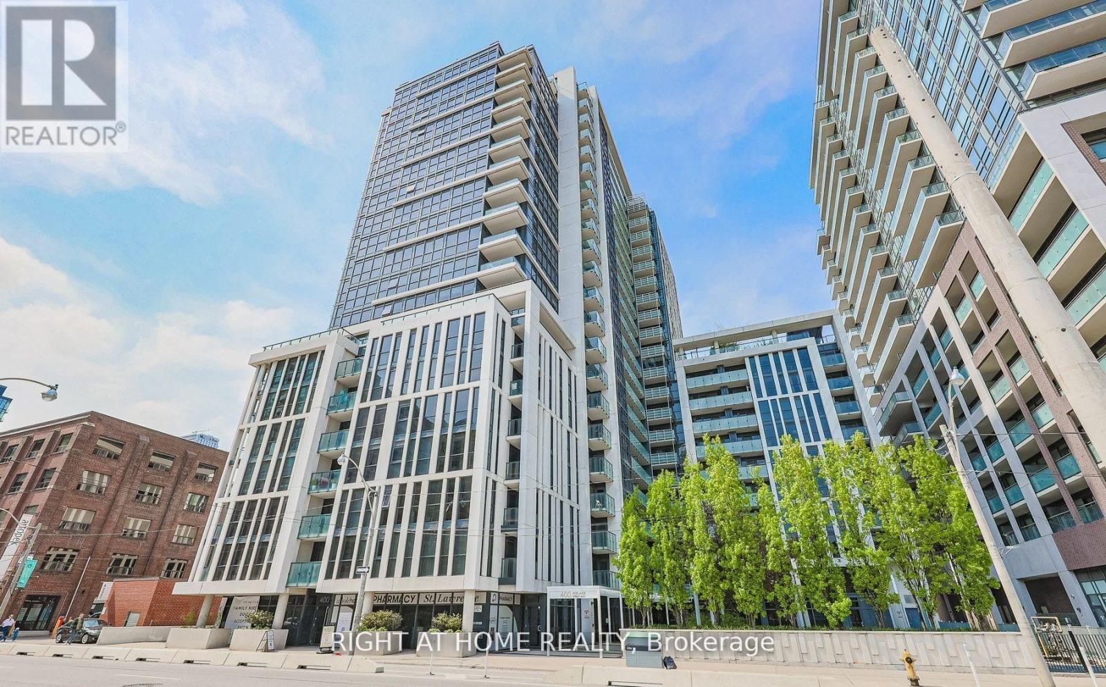 606 - 400 Adelaide Street E, Toronto, Ontario  M5A 4S3 - Photo 1 - C12800568