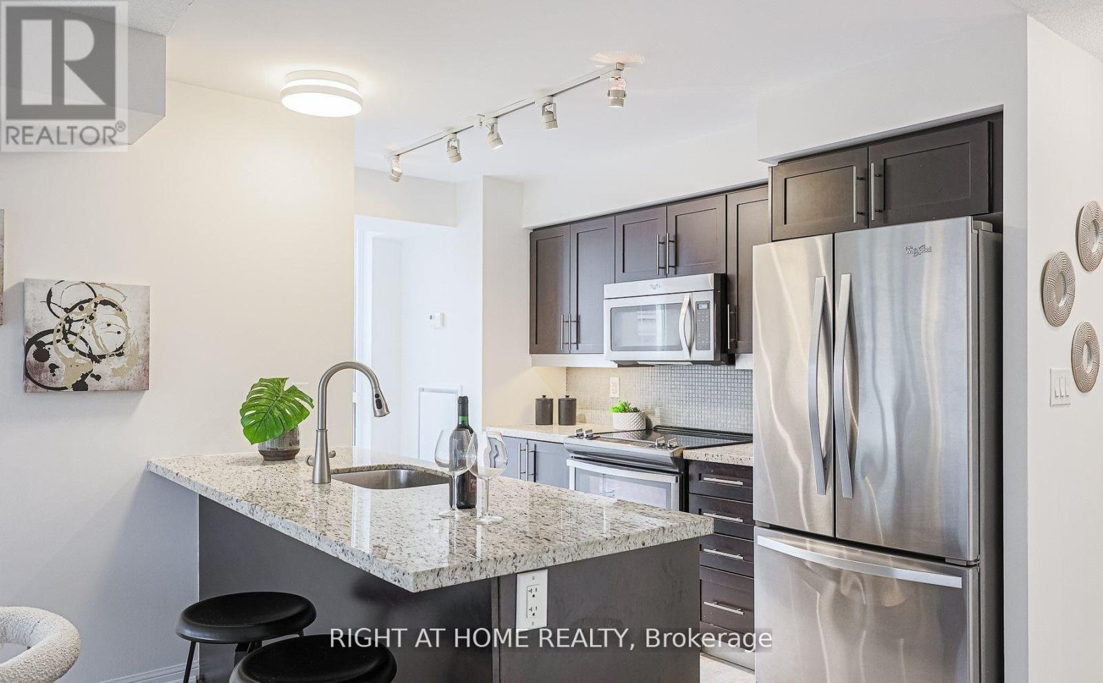 606 - 400 Adelaide Street E, Toronto, Ontario  M5A 4S3 - Photo 8 - C12800568