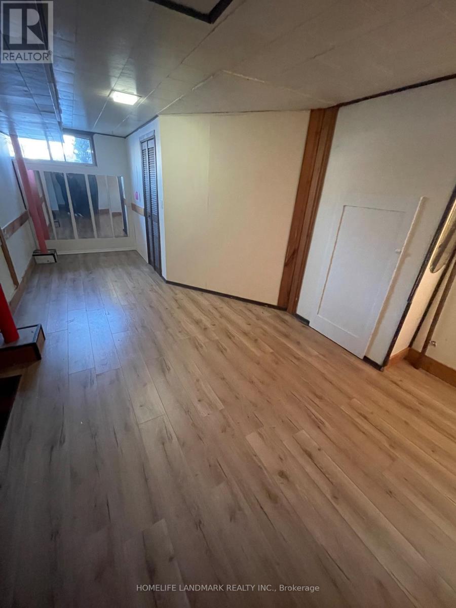 102 Billington Crescent, Toronto, Ontario  M3A 2G6 - Photo 11 - C12800636