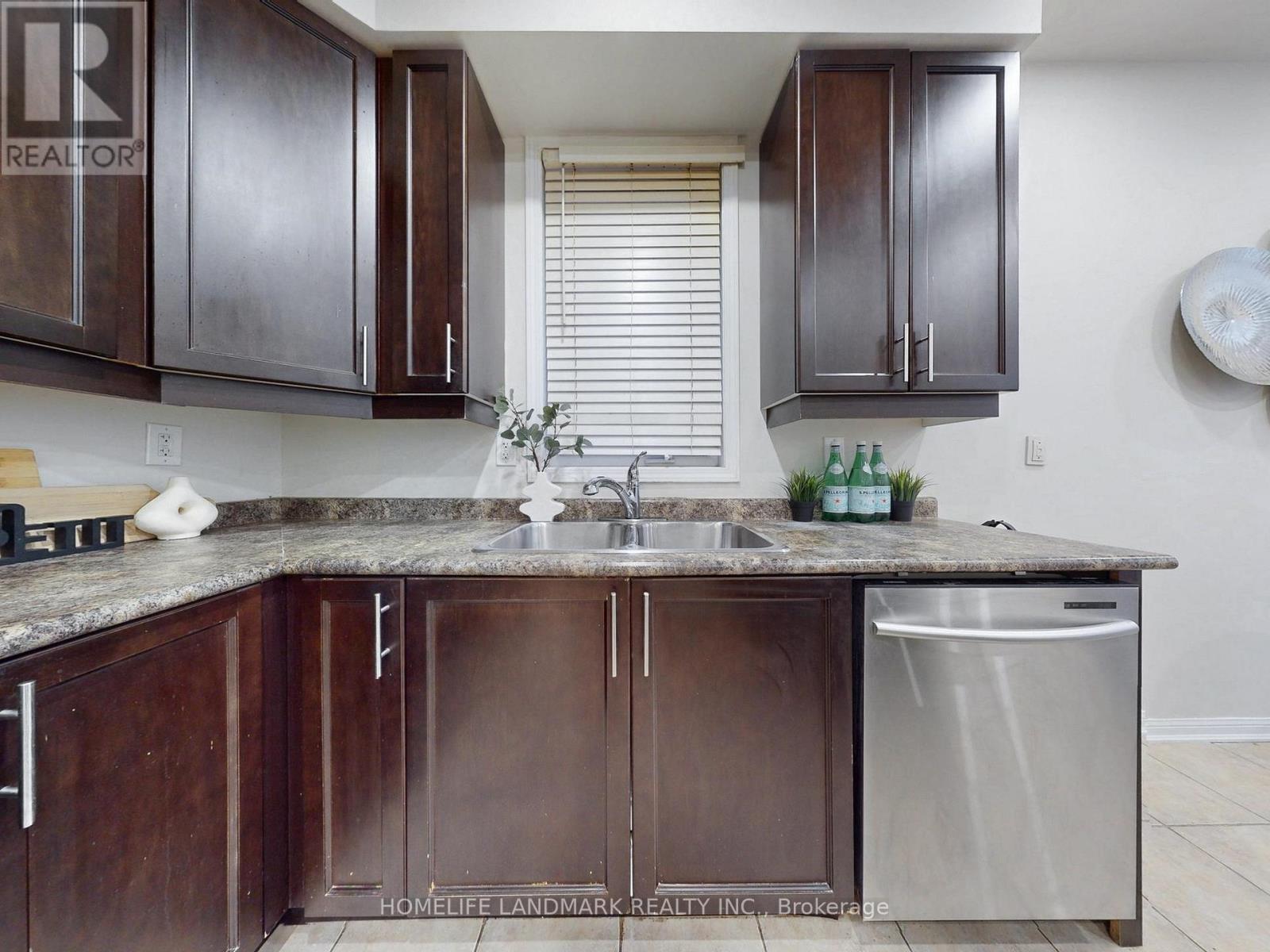 1846 Misthollow Drive, Pickering, Ontario  L1X 0A8 - Photo 16 - E12800596