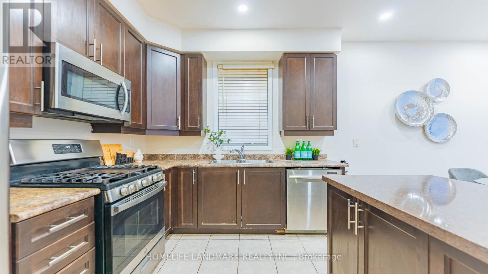 1846 Misthollow Drive, Pickering, Ontario  L1X 0A8 - Photo 19 - E12800596