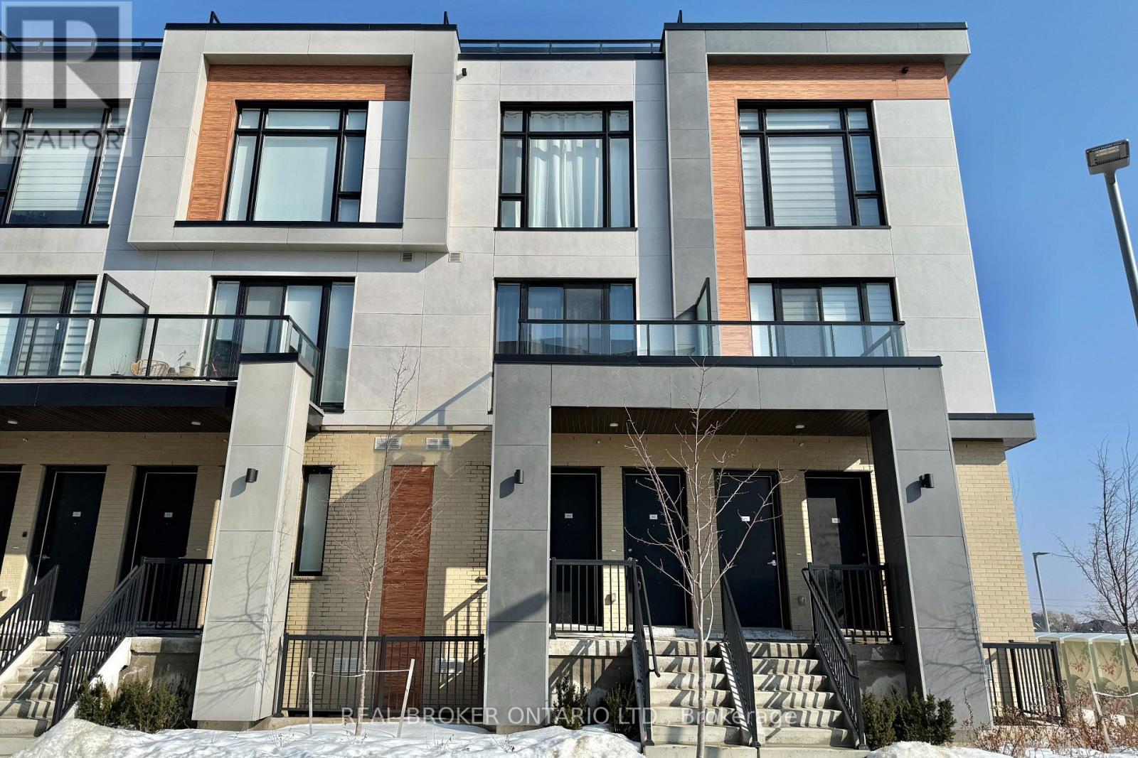 404 - 11 Steckley House Lane, Richmond Hill, Ontario  L4S 0N1 - Photo 3 - N12800584