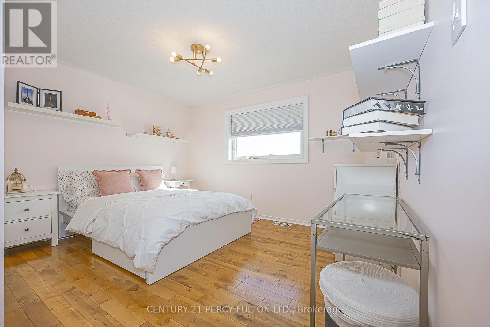 84 Loraview Lane, Aurora, Ontario  L4G 6N5 - Photo 17 - N12800612