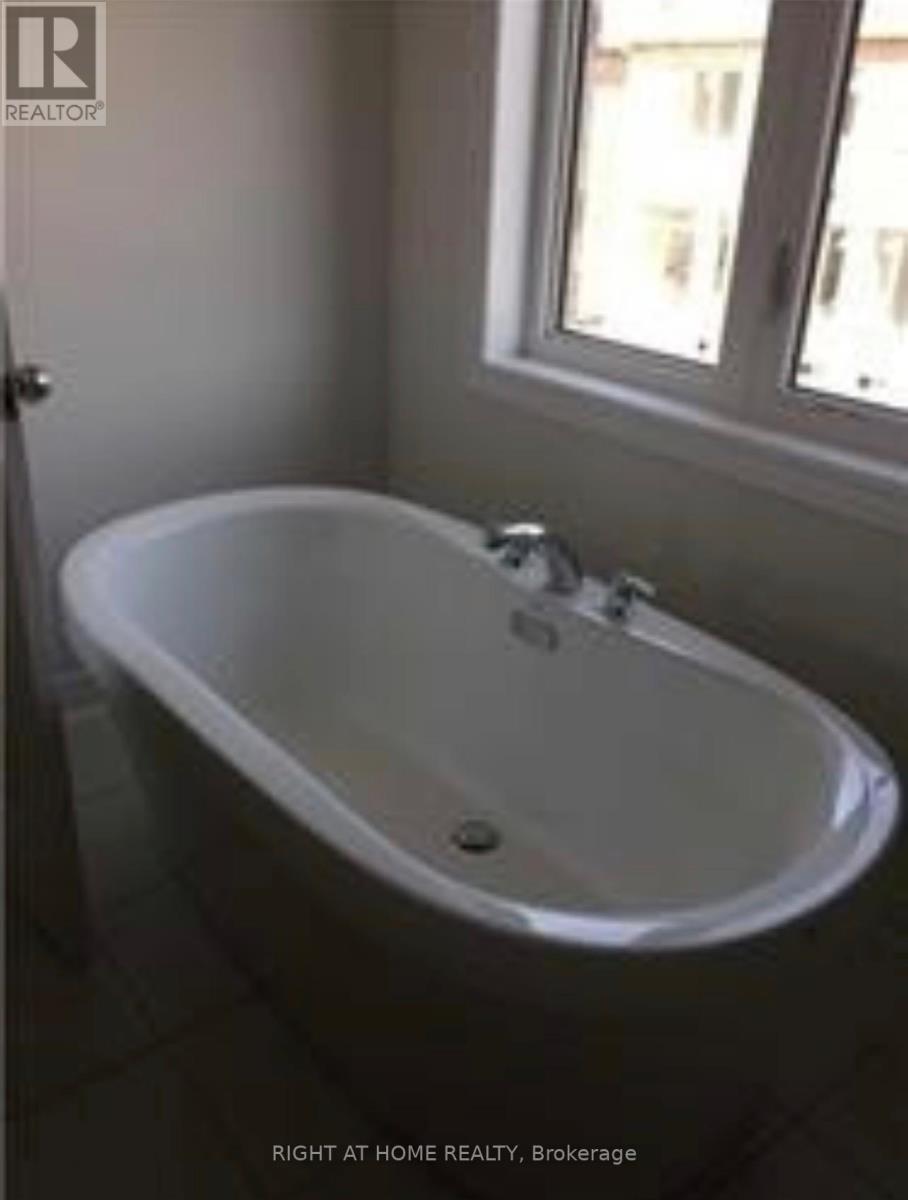 7 Brownsberger Road, Whitchurch-Stouffville, Ontario  L4A 4P6 - Photo 13 - N12800648