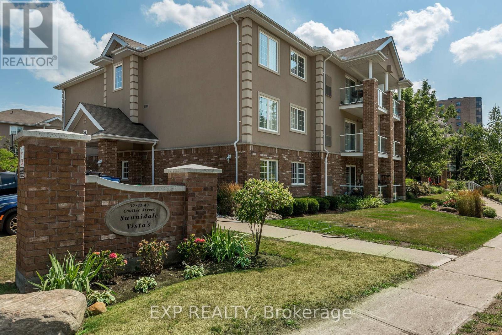 18 - 39 COULTER STREET, Barrie, Ontario