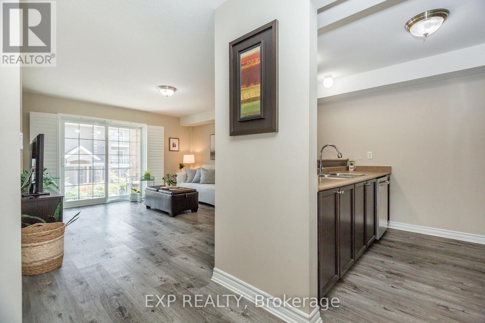 18 - 39 Coulter Street, Barrie, Ontario  L4N 6L9 - Photo 3 - S12800566