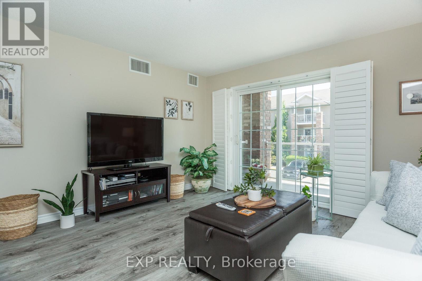 18 - 39 Coulter Street, Barrie, Ontario  L4N 6L9 - Photo 6 - S12800566