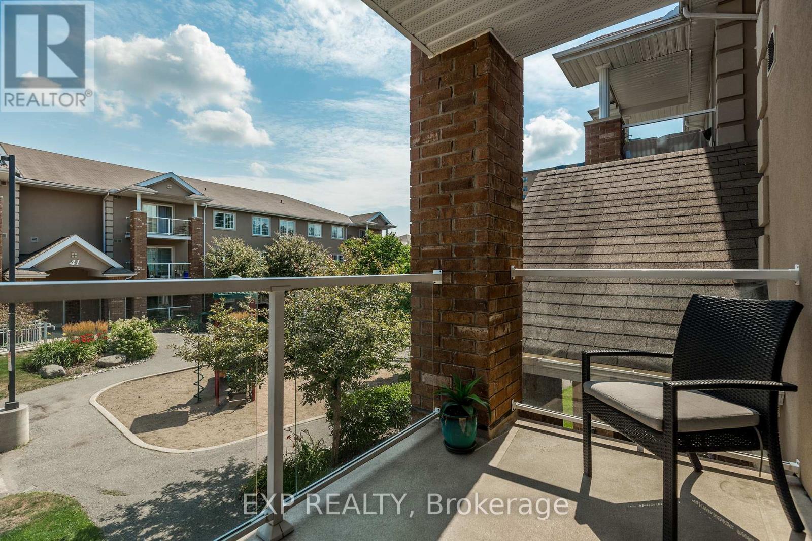 18 - 39 Coulter Street, Barrie, Ontario  L4N 6L9 - Photo 9 - S12800566