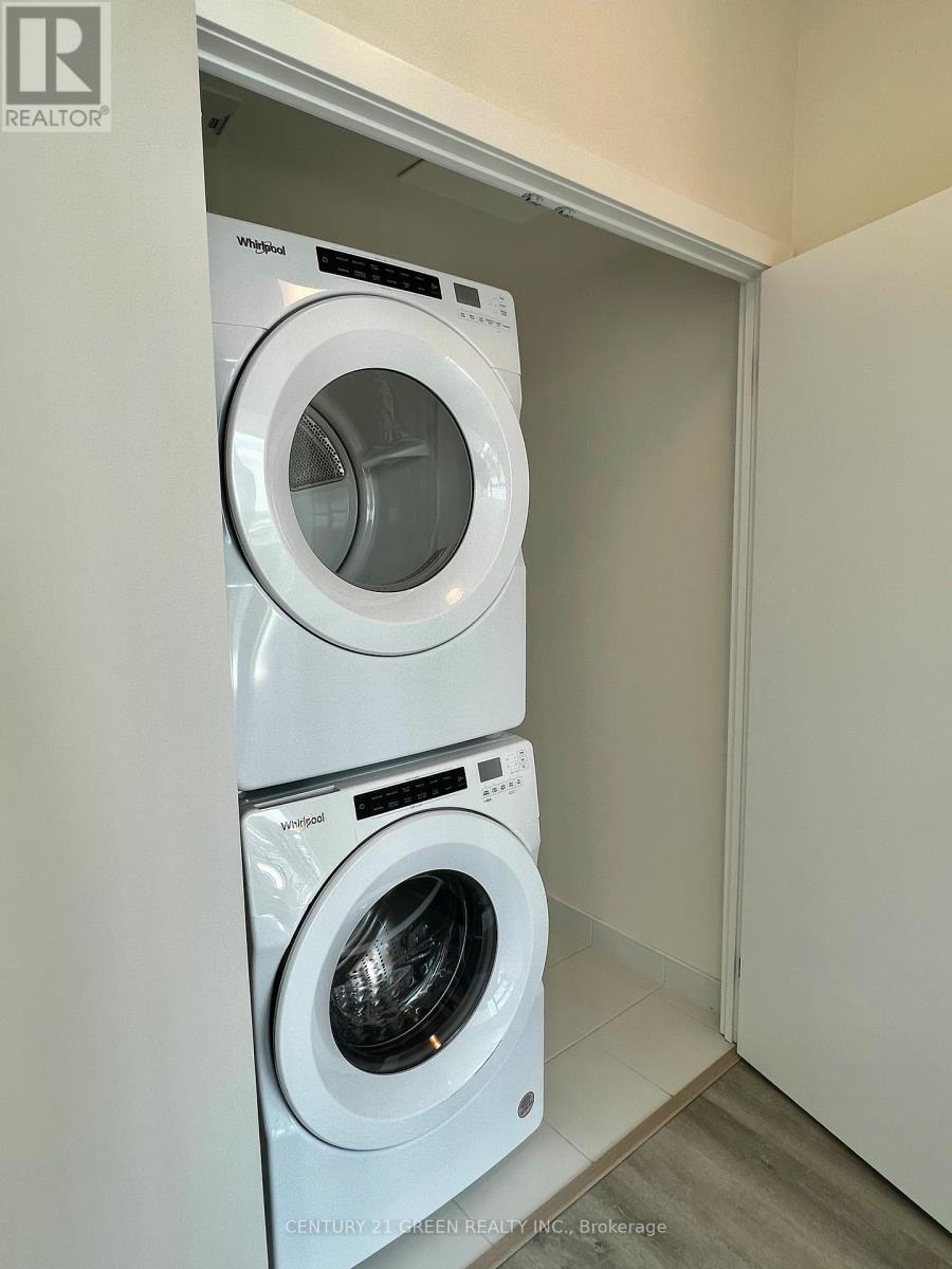 1011 - 2300 St. Clair Avenue W, Toronto, Ontario  M6N 0B3 - Photo 12 - W12800582