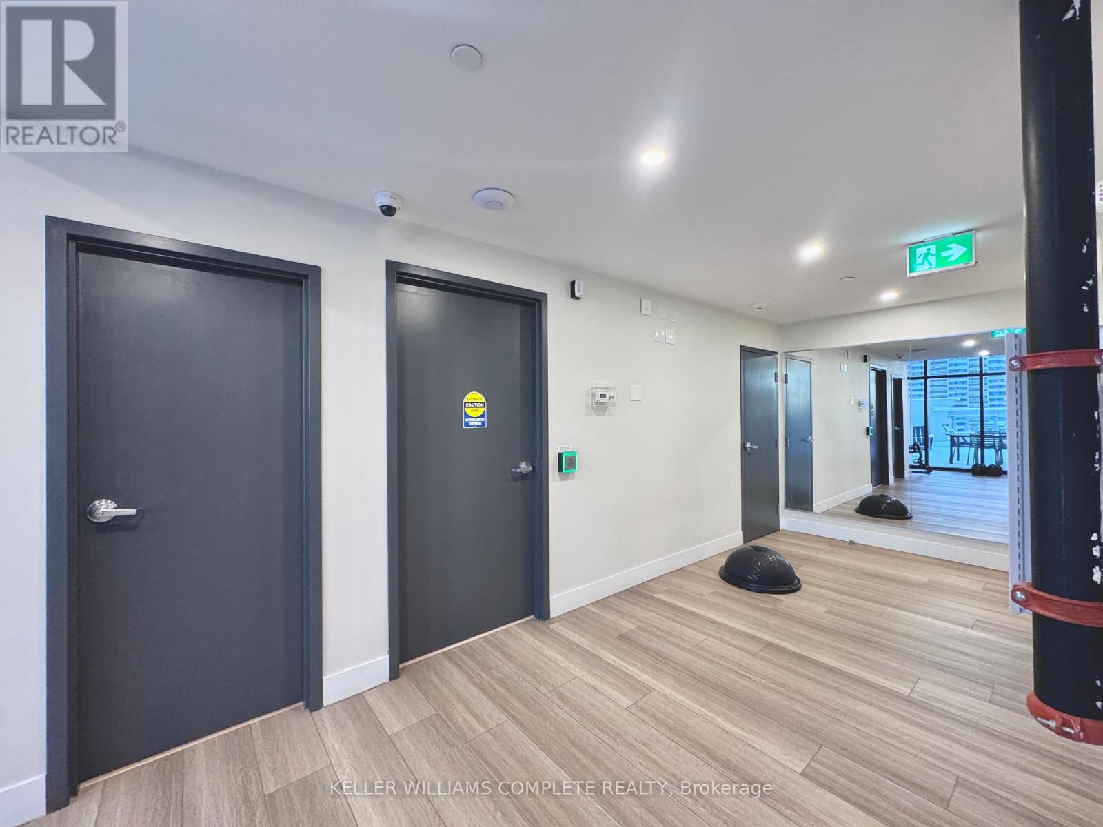 401 - 169 James Street S, Hamilton, Ontario  L8P 3A3 - Photo 18 - X12800552