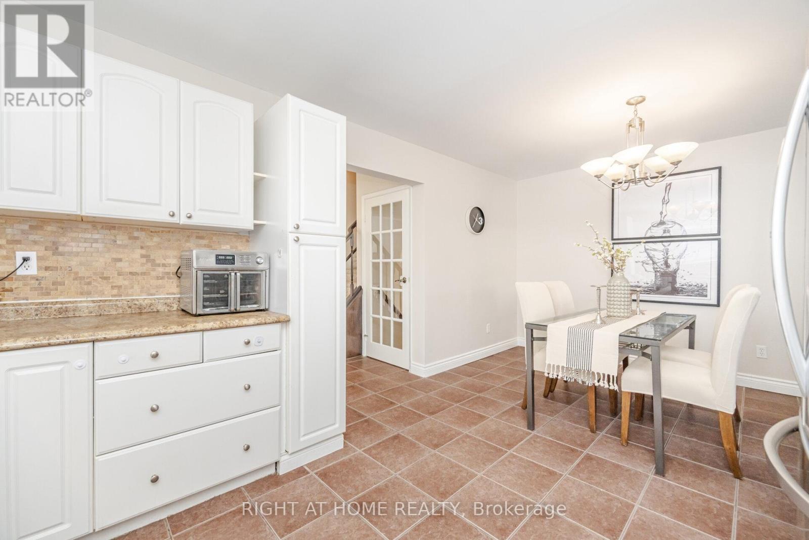 17 White Owl Crescent, Brantford, Ontario  N3P 1A1 - Photo 14 - X12800580