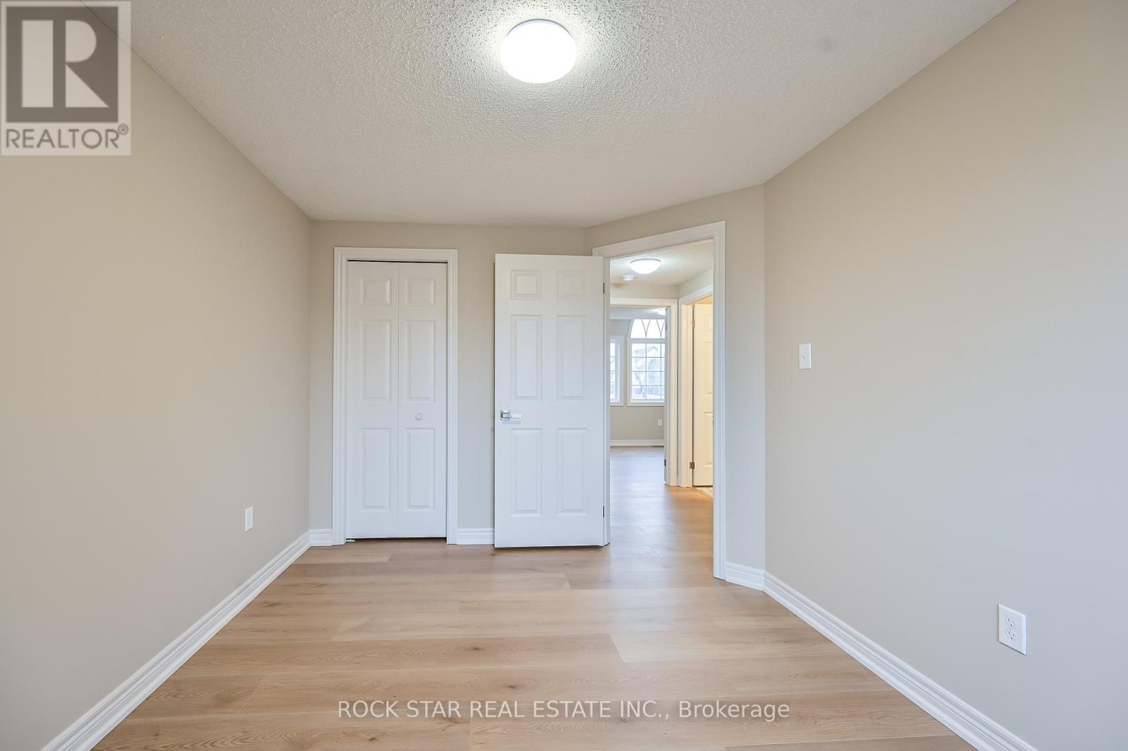 Unknown Address, ,     - Photo 29 - X12800628