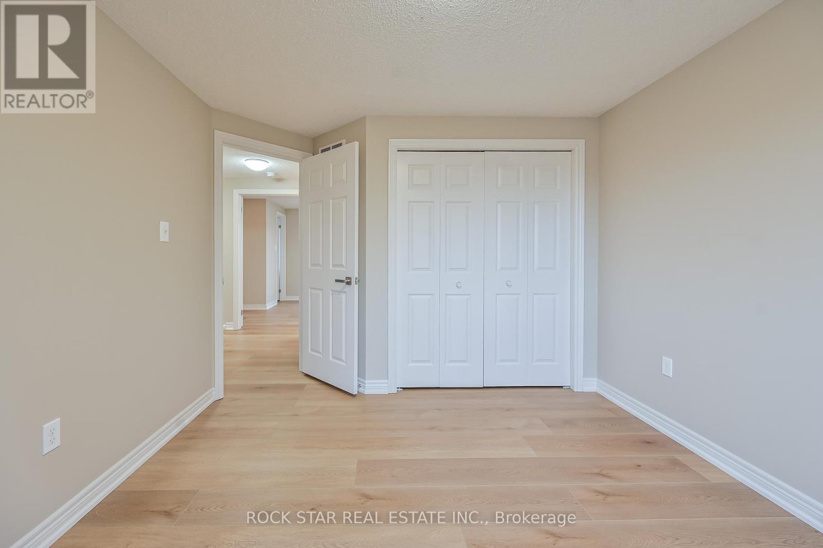 Unknown Address, ,     - Photo 31 - X12800628