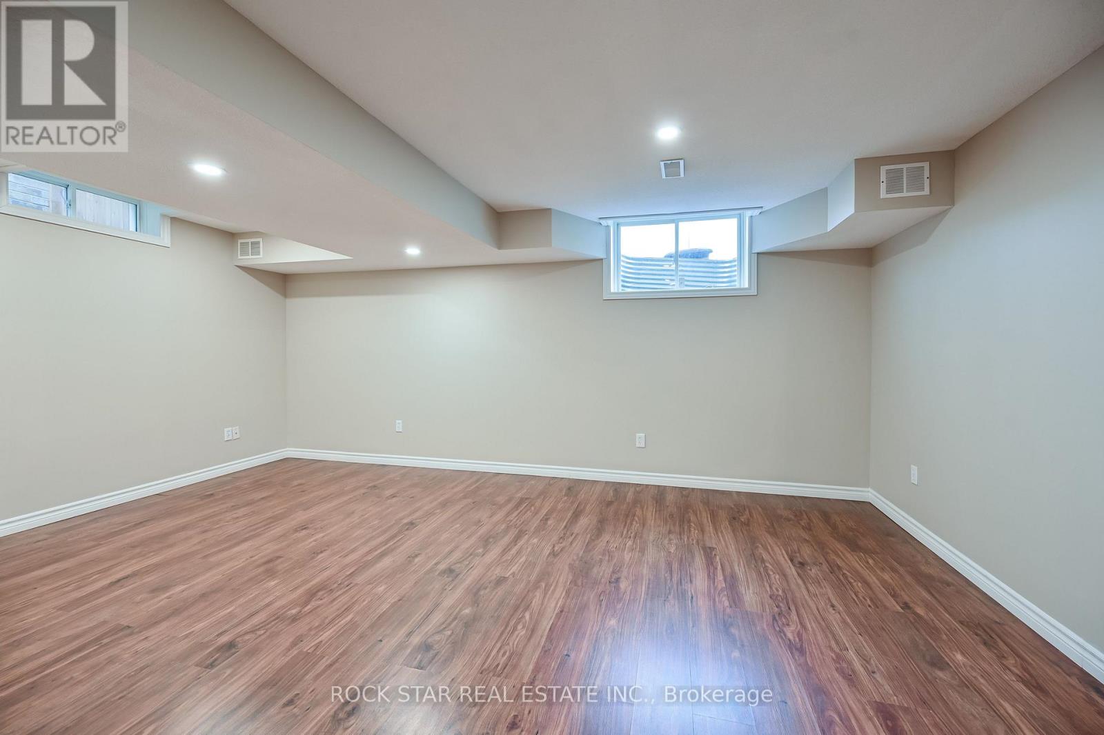 Unknown Address, ,     - Photo 35 - X12800628