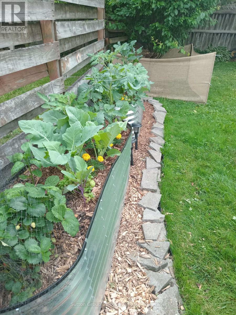 1091 Canfield Crescent, Woodstock, Ontario N4S 8P3 - Photo 36 - X12800708