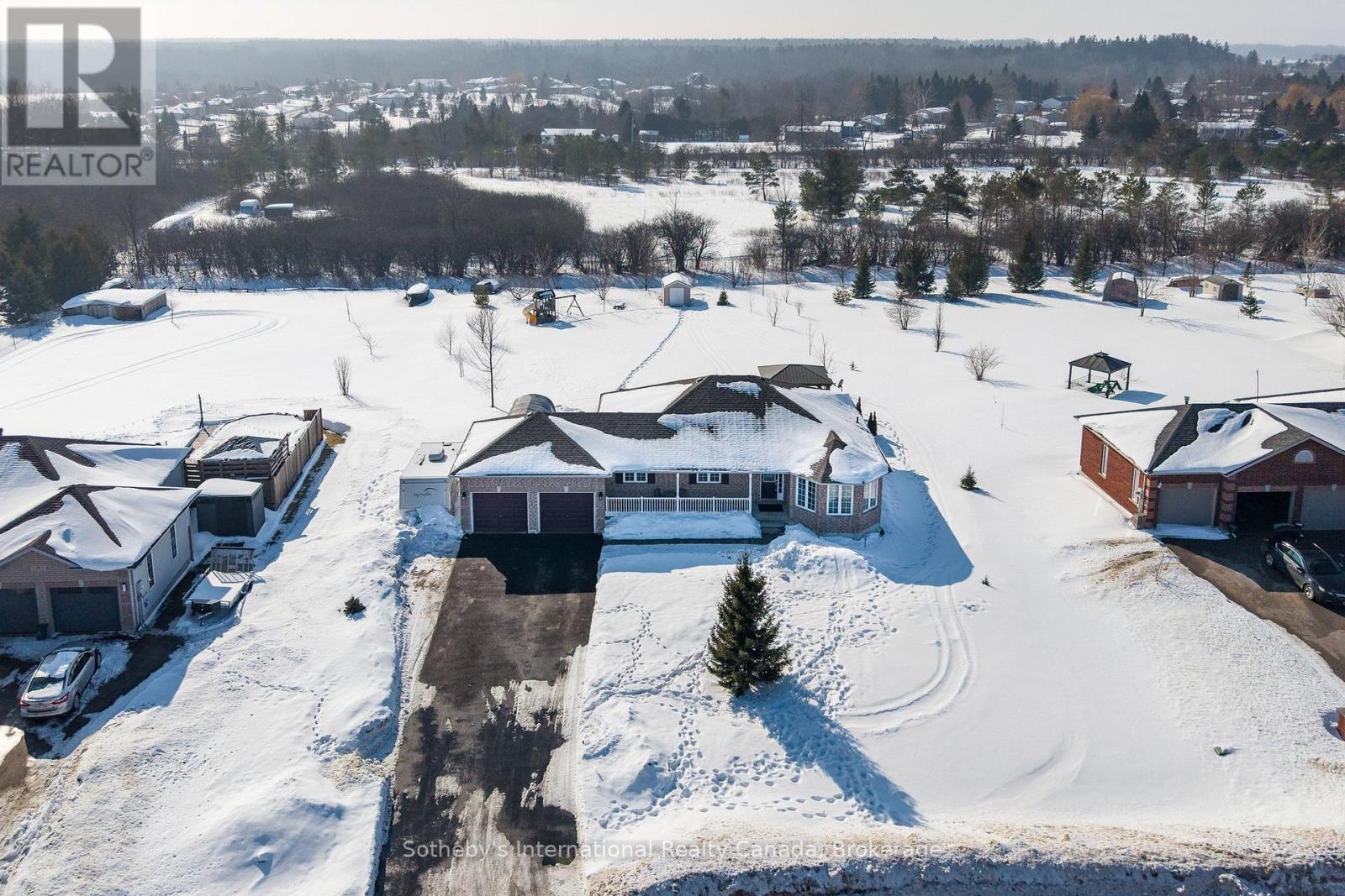 8 Hall Street, Springwater (Phelpston), Ontario  L0L 2K0 - Photo 1 - S12800698