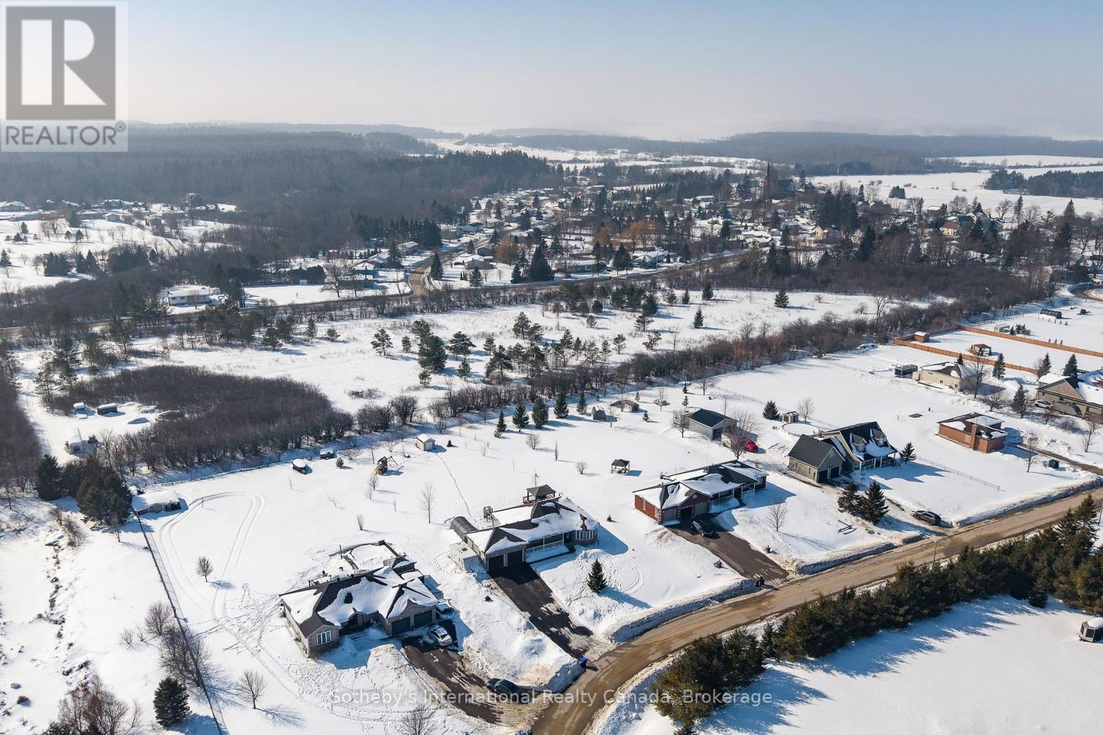 8 Hall Street, Springwater (Phelpston), Ontario  L0L 2K0 - Photo 40 - S12800698