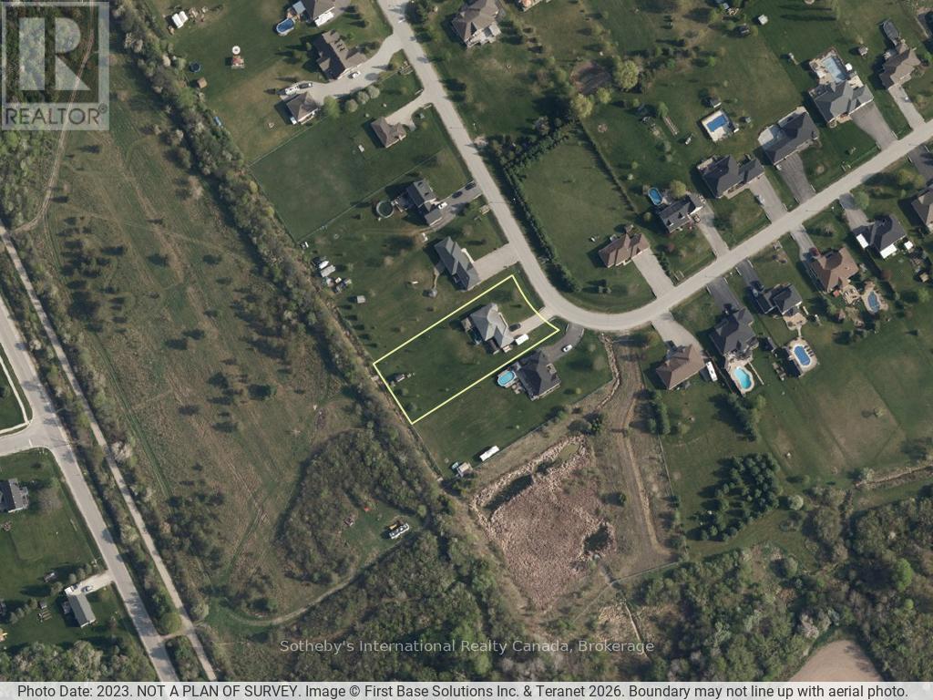 8 Hall Street, Springwater (Phelpston), Ontario  L0L 2K0 - Photo 46 - S12800698