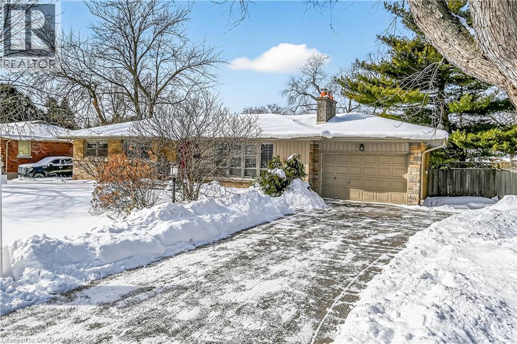 128 ONEIDA Boulevard, Ancaster, Ontario