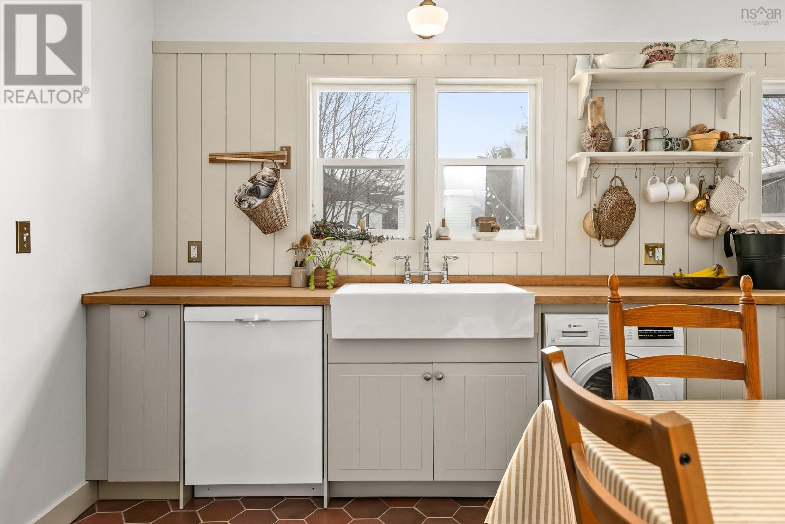 24 Thompson Street, Dartmouth, Nova Scotia  B2Y 2Y1 - Photo 10 - 202603001