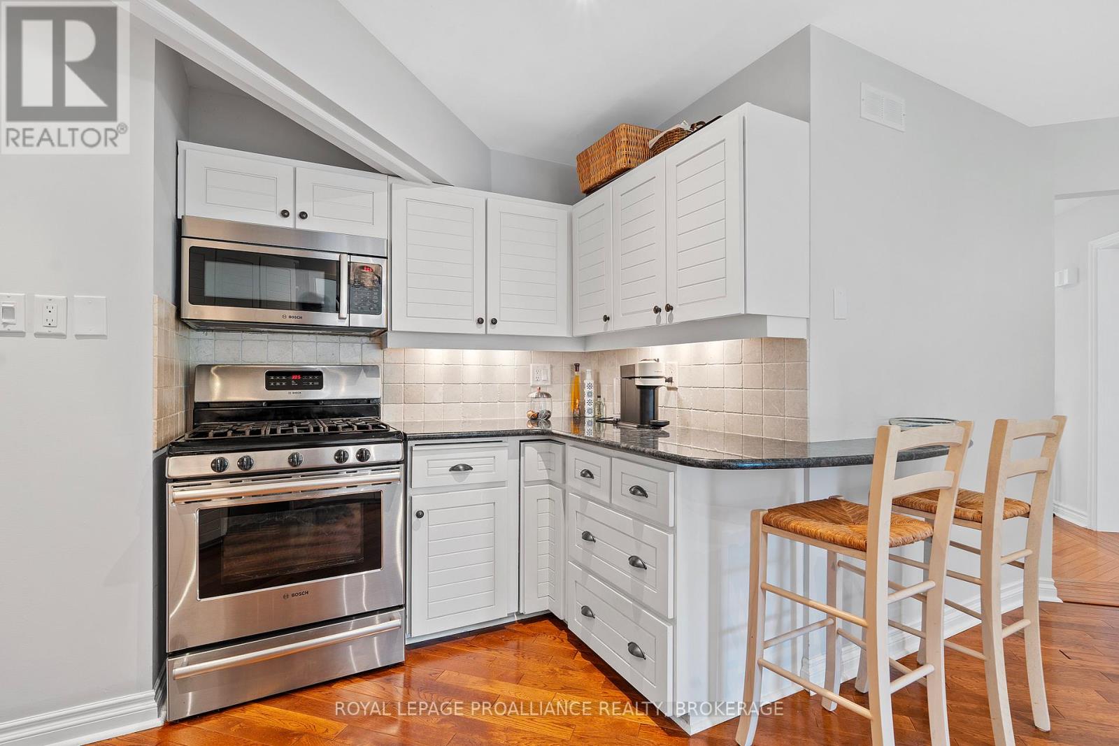 5 Wilmot Street, Kingston, Ontario K7L 4V1 - Photo 13 - X12800694