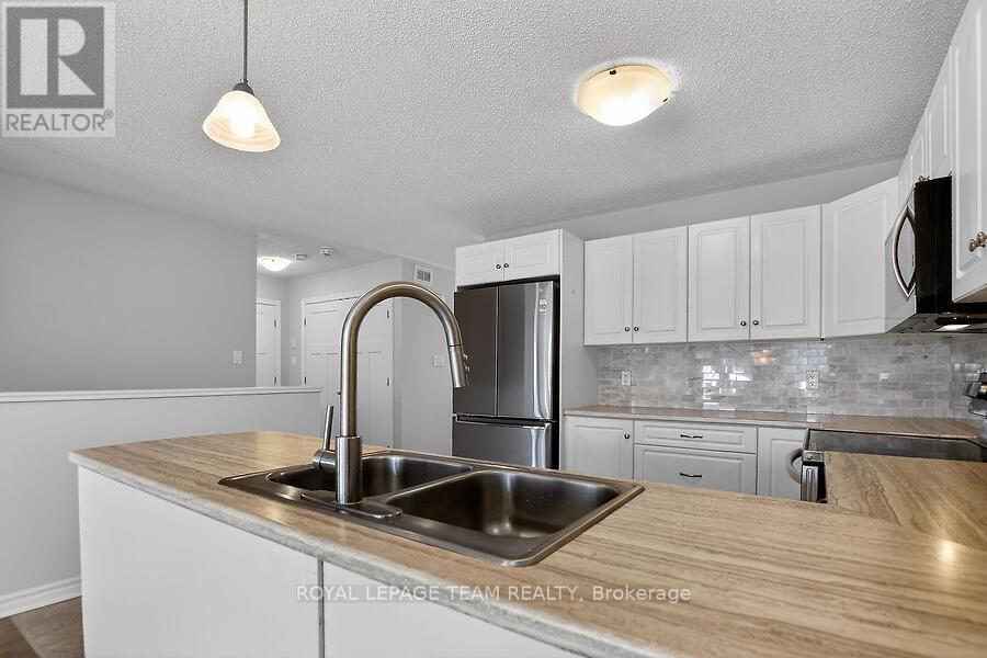 464 Honeyborne Street, Mississippi Mills, Ontario  K0A 1A0 - Photo 15 - X12800662