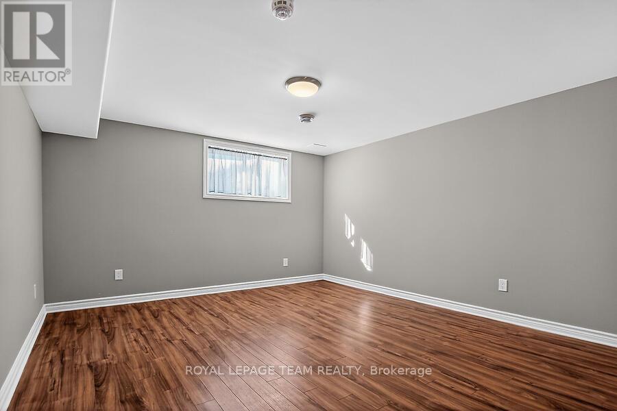 464 Honeyborne Street, Mississippi Mills, Ontario  K0A 1A0 - Photo 34 - X12800662